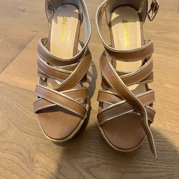 Wedges - Picture 1 of 2